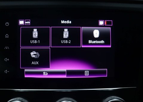 Renault Kadjar 1.3 TCe Iconic SUV 5dr Petrol EDC Euro 6 (s/s) (140 ps) 24