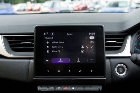 Renault Captur TECHNO E-TECH 27
