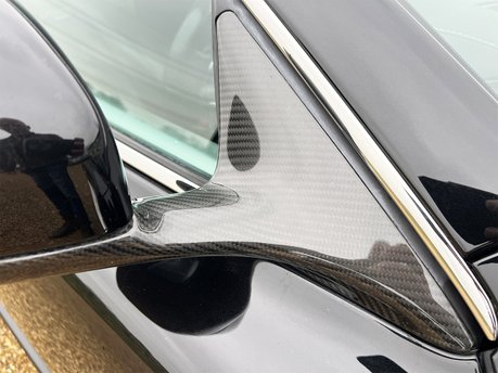 Aston Martin DBS V12 VOLANTE CARBON BLACK EDITION 43