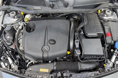 Mercedes-Benz A Class A 200 D SPORT EDITION PLUS - PANORAMIC SUNROOF - DAB DIGITAL RADIO 61