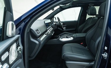 Mercedes-Benz GLS 600 Maybach 19