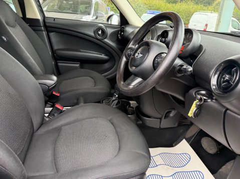 Mini Countryman 2.0 Cooper D Auto Euro 5 5dr 23