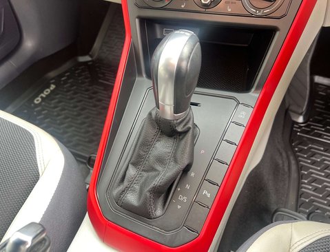 Volkswagen Polo 1.0 Polo Beats TSi Semi-Auto 5dr 26