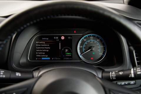 Nissan LEAF TEKNA 16