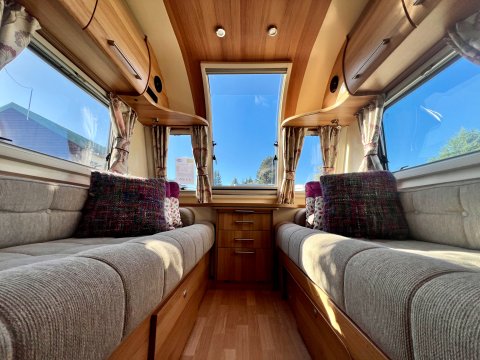 Bailey Pegasus Genoa GT65  13