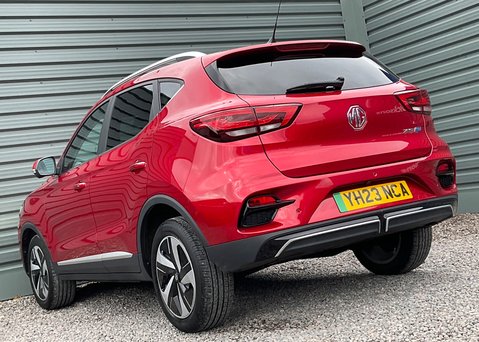 MG ZS EV 72kWh TROPHY 14