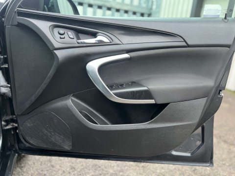 Vauxhall Insignia 1.6 Insignia SRI Nav CDTI Auto 5dr 34