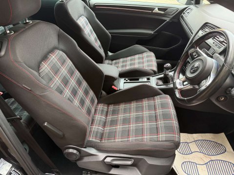 Volkswagen Golf 2.0 Golf GTi Performance 3dr 11
