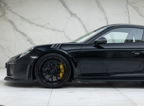 Porsche 911 (991) GT2 RS Weissach 57