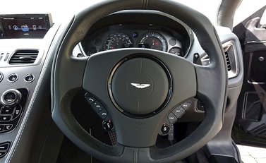 Aston Martin Vanquish 16