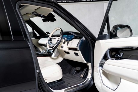 Land Rover Range Rover HSE. NOW SOLD. SIMILAR REQUIRED. PLEASE CALL 01903 254800. 9