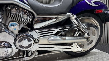 Harley-Davidson V-Rod 1130 2006 24K LONG MOT STUNNING CRUISER CUSTOM BIKE 37