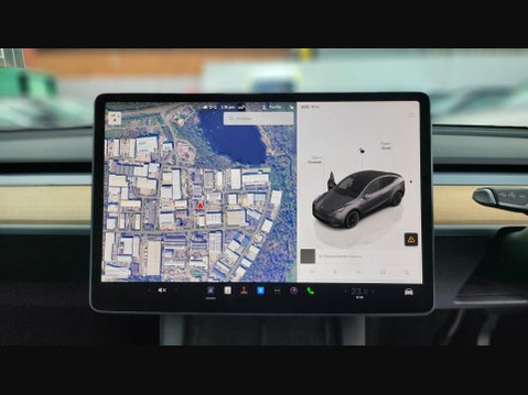 Tesla Model Y LONG RANGE AWD 23