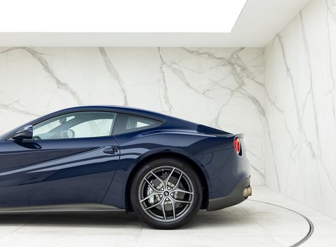 Ferrari F12 Berlinetta 26