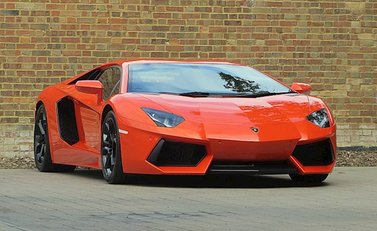 Lamborghini Aventador LP 700-4 1