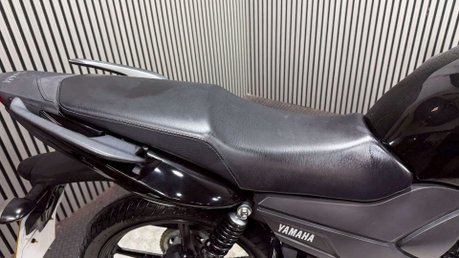Yamaha YS125 2018 68 PLATE LONG MOT SERVICED ONLY 8K IDEAL LEARNER BIKE 125CC 26