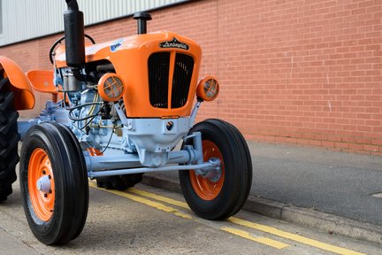 Lamborghini 2R Tractor 8