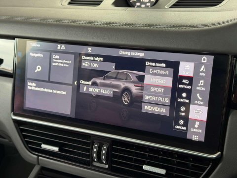 Porsche Cayenne 3.0 V6 E-Hybrid 14kWh SUV 5dr Petrol Plug-in Hybrid TiptronicS 4WD Euro 6 ( 54