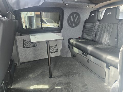 Volkswagen Transporter T28 TDI P/V HIGHLINE 5 BERTH CAMPERVAN 12