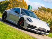 Porsche 911 Carrera 4 GTS PDK 19