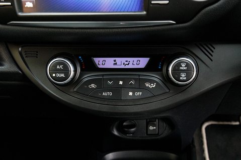 Toyota Yaris VVT-I EXCEL 33