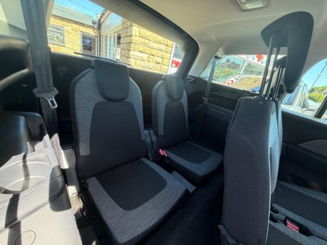 Citroen Grand C4 Spacetourer PURETECH LIVE S/S 15