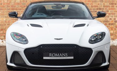 Aston Martin DBS Superleggera 4