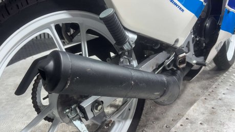 Suzuki RG 1992 GREAT RUNNING CLASSIC 2 STROKE BIKE ONLY 15K RG 80CC 23