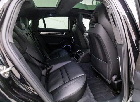 Porsche Panamera TURBO PDK 9