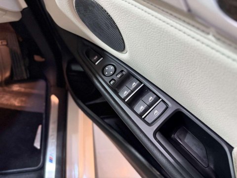 BMW X5 3.0 M50d SUV 5dr Diesel Auto xDrive Euro 6 (s/s) (381 ps) 62