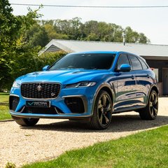 Jaguar F-Pace 5.0 P550 V8 SVR Quickshift AWD Euro 6 (s/s) 5dr 3