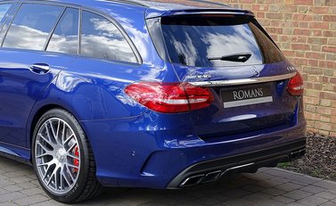 Mercedes-Benz C Class C63 S Estate 21