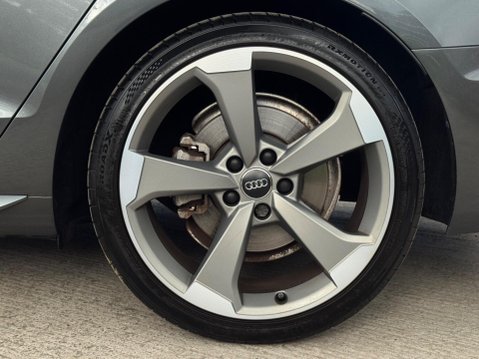 Audi A4 2.0 TFSI 40 Black Edition S Tronic Euro 6 (s/s) 4dr 10