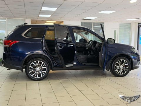 Mitsubishi Outlander 2.2 DI-D 4 Auto 4WD Euro 6 5dr 50