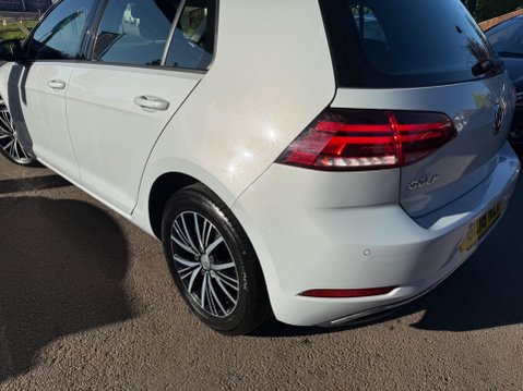Volkswagen Golf 1.0 TSI SE Nav Euro 6 (s/s) 5dr 7