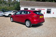 Ford Focus TITANIUM…1 FORMER KEEPER,11 SERVICES,SAT NAV,CLIMATE CONTROL 7