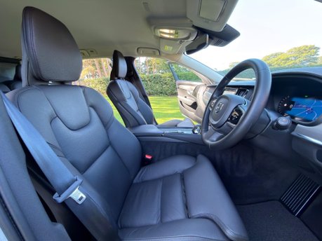 Volvo V90 B4 CROSS COUNTRY PLUS AWD 29