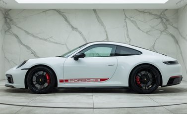 Porsche 911 Carrera 4 GTS (992) 5