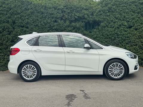 BMW 2 Series 2.0 218d Luxury MPV 5dr Diesel Auto Euro 6 (s/s) (150 ps) 31
