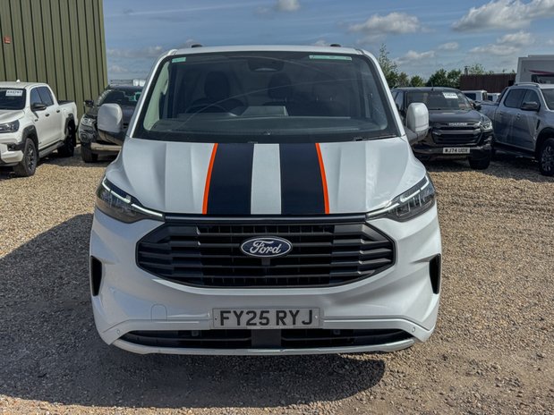 Ford Transit Custom SWB L1H1 Low Roof Limited 280 Air Con Alloys Cam Sensors EURO 6 3