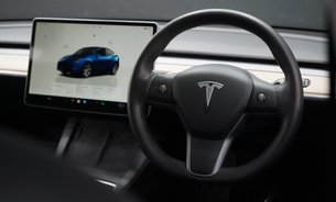 Tesla Model Y LONG RANGE AWD Enhanced Autopilot Auto Park & Summon Deep Blue Metallic 13