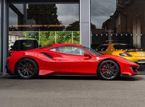 Ferrari 488 Pista 3