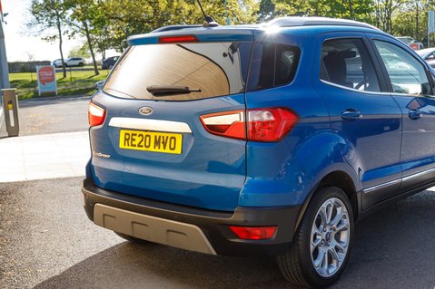 Ford Ecosport TITANIUM 9
