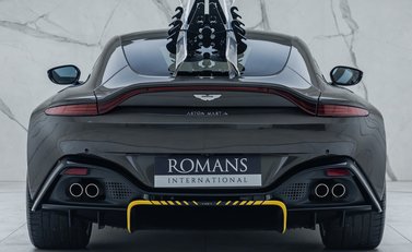 Aston Martin Vantage 007 Edition 8