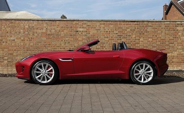 Jaguar F-Type V6 S Convertible 14