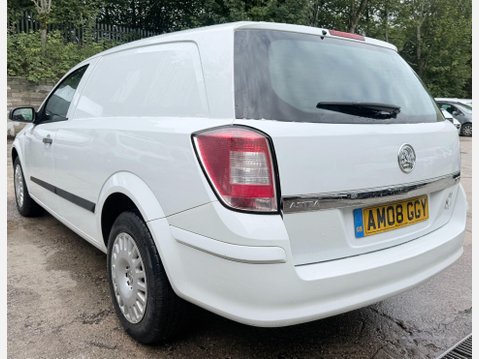 Vauxhall Astra 1.3 CDTi 16v Club Car Derived Van 3dr Diesel Manual (130 g/km, 89 bhp) 14