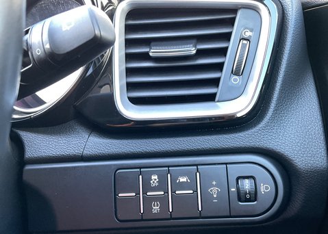 Kia Xceed 1.5 T-GDi ISG '3'  24