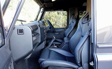 Land Rover Defender 90 Twisted T40 S 21