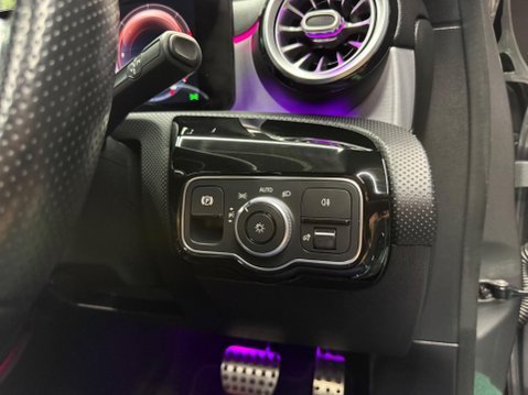 Mercedes-Benz A Class 1.5 A180d AMG Line (Premium Plus 2) 7G-DCT Euro 6 (s/s) 5dr 22