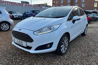 Ford Fiesta 1.0 TITANIUM LOOK! ONLY 11000 MILES! £20 ROAD TAX!  2